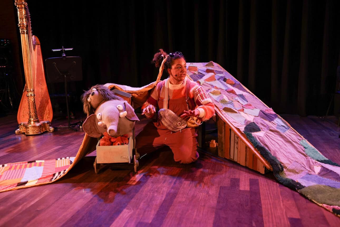 Join Olli and the Rotterdam Philharmonic for Olli begint een orkest — a fun, musical family show for kids (4+) on 22 March 2026 at De Doelen.